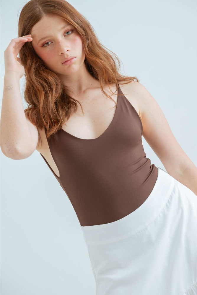 BODY TIRAS ESCOTE ESPALDA