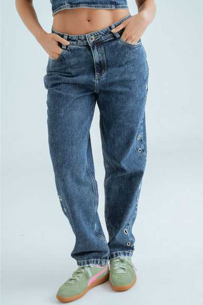 JEANS MOM OJALETE