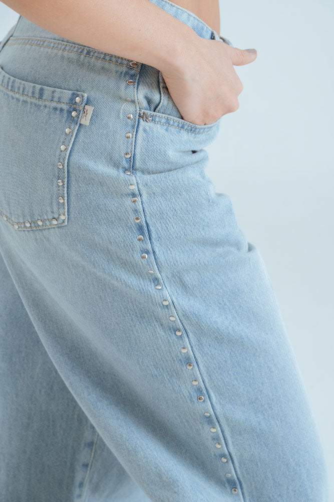JEANS TACHES